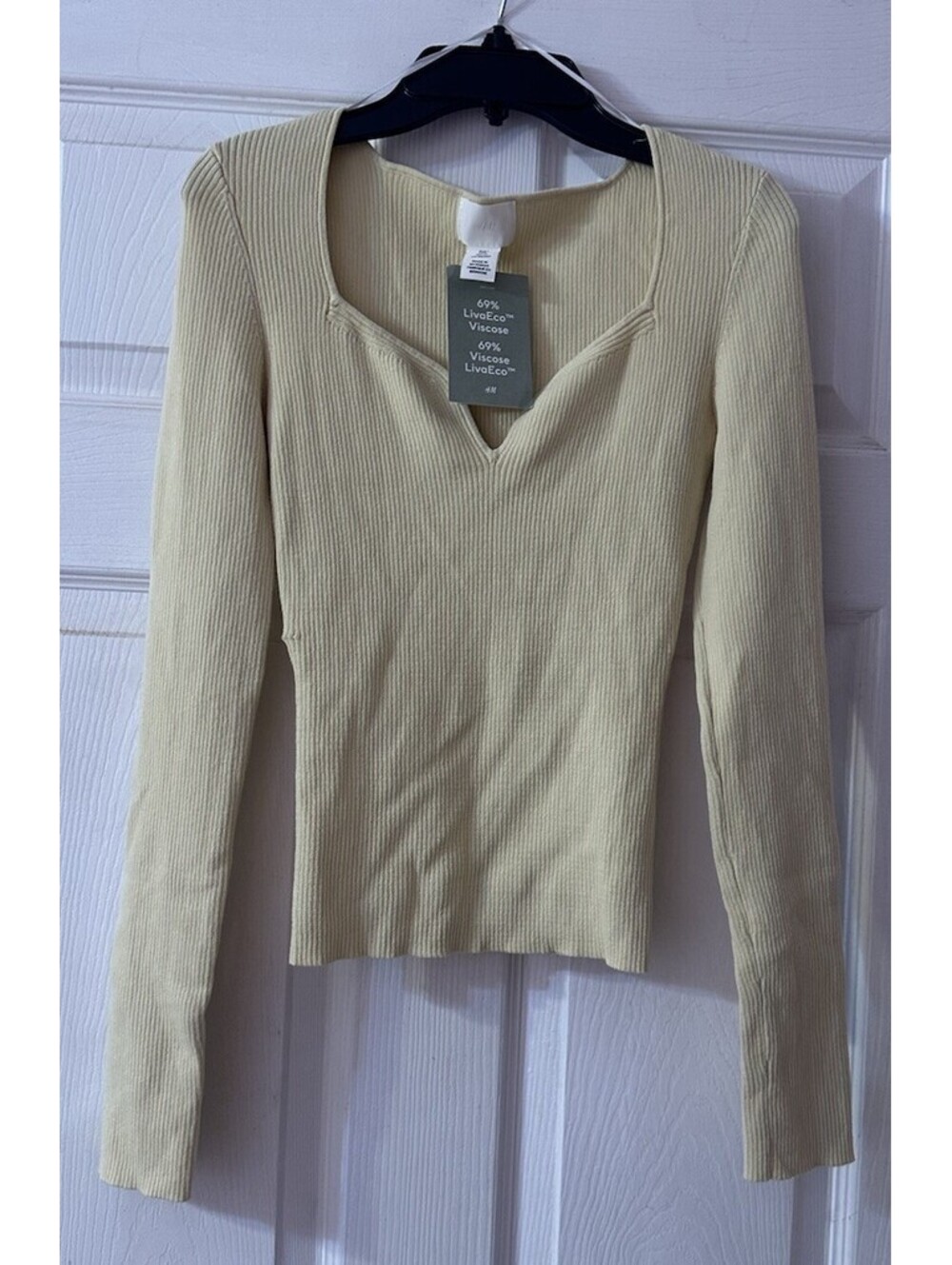 H&M Women’s Small Cream Ribbed Long Sleeve Sweetheart Neck Fitted Top NWT
